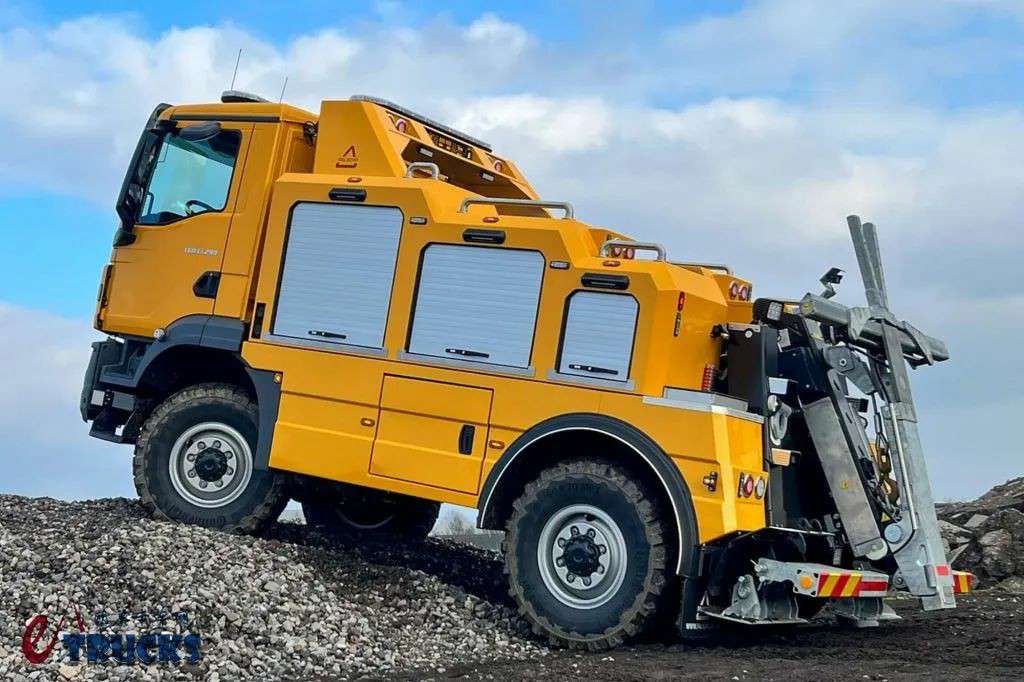 4×4全驱越野性能强,车身结构超紧凑!曼恩TGM四驱清障车实拍 - 第7张 - 提加商用车网 4×4全驱越野性能强,车身结构超紧凑!曼恩TGM四驱清障车实拍 - 第7张