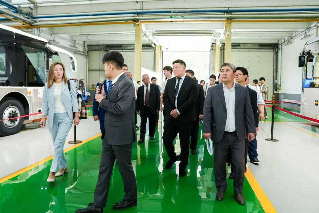 中亚第10000台车辆下线,宇通国际化发展再迎里程碑高光时刻 - 第8张 - 提加商用车网 中亚第10000台车辆下线,宇通国际化发展再迎里程碑高光时刻 - 第8张