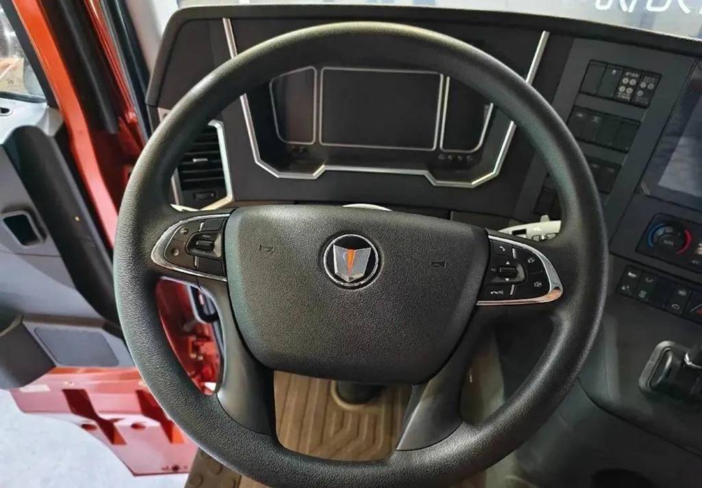 39.99万元买630马力燃气车 还送一台奇瑞冰淇淋!看奇瑞商用车全新“金凤凰”重卡 - 第9张 - 提加商用车网 39.99万元买630马力燃气车 还送一台奇瑞冰淇淋!看奇瑞商用车全新“金凤凰”重卡 - 第9张
