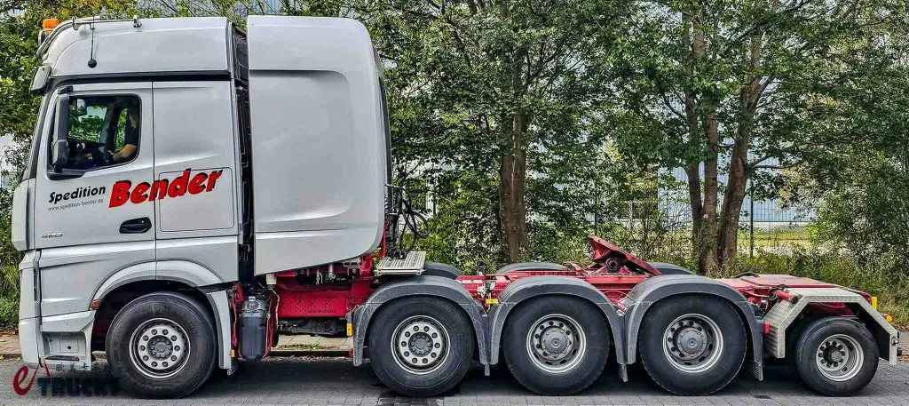 牵引车后还带“挂车桥”?风电运输利器,这台奔驰Actros大件牵引车不一样 - 第10张 - 提加商用车网 牵引车后还带“挂车桥”?风电运输利器,这台奔驰Actros大件牵引车不一样 - 第10张