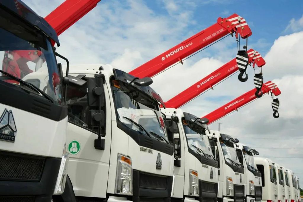 海外批量交付现场,对方为“中国智造”品质点赞! - 第1张 - 提加商用车网 海外批量交付现场,对方为“中国智造”品质点赞! - 第1张