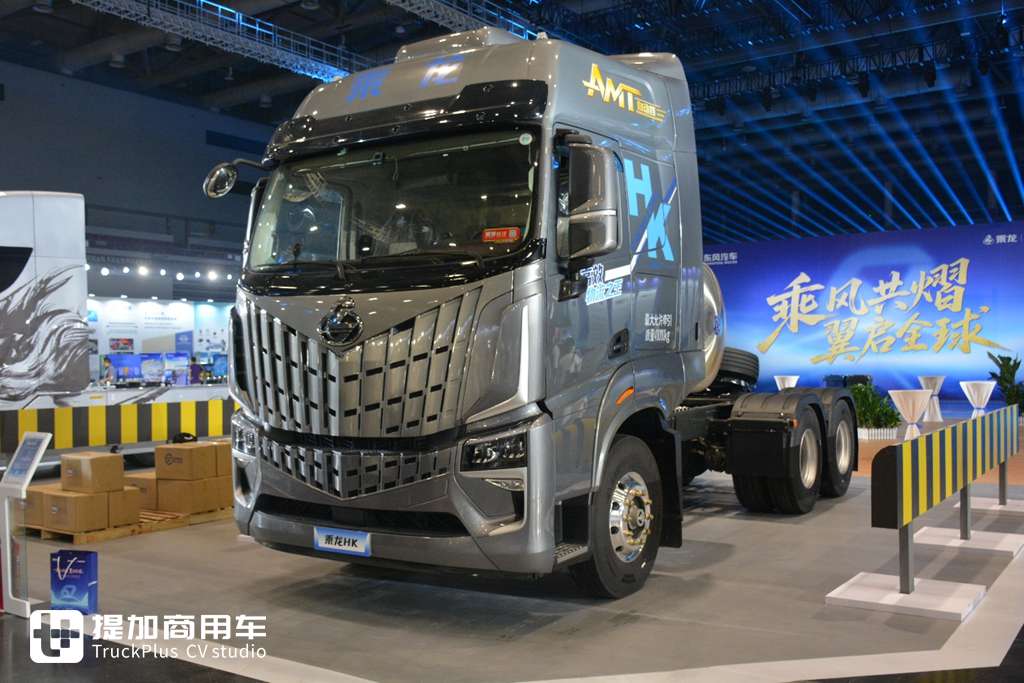 节气5%,高端燃气车新体验,乘龙HK 630马力LNG牵引车实拍 - 第1张 - 提加商用车网 节气5%,高端燃气车新体验,乘龙HK 630马力LNG牵引车实拍 - 第1张