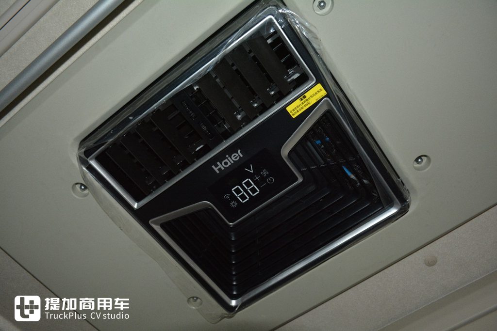 节气5%,高端燃气车新体验,乘龙HK 630马力LNG牵引车实拍 - 第15张 - 提加商用车网 节气5%,高端燃气车新体验,乘龙HK 630马力LNG牵引车实拍 - 第15张