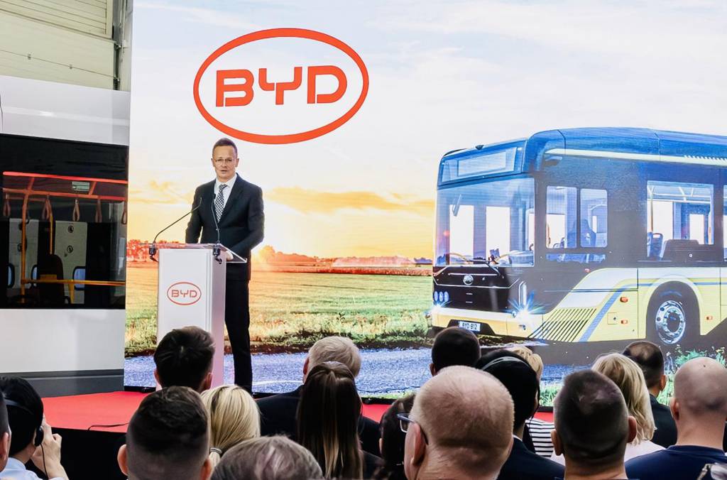 比亚迪匈牙利商用车工厂扩建奠基,欧洲布局再加速 - 第2张 - 提加商用车网 比亚迪匈牙利商用车工厂扩建奠基,欧洲布局再加速 - 第2张