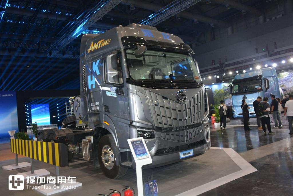 节气5%,高端燃气车新体验,乘龙HK 630马力LNG牵引车实拍 - 第24张 - 提加商用车网 节气5%,高端燃气车新体验,乘龙HK 630马力LNG牵引车实拍 - 第24张