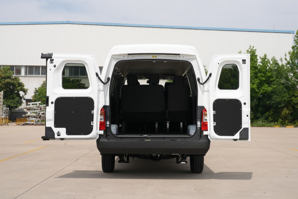 油车限行电车畅跑,蓝猫客运版凭何成为创富新宠? - 第3张 - 提加商用车网 油车限行电车畅跑,蓝猫客运版凭何成为创富新宠? - 第3张