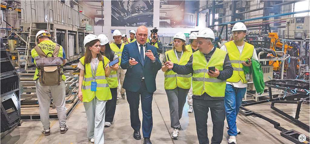 央视CGTN+人民日报高频关注：宇通深耕海外多元发展 - 第3张