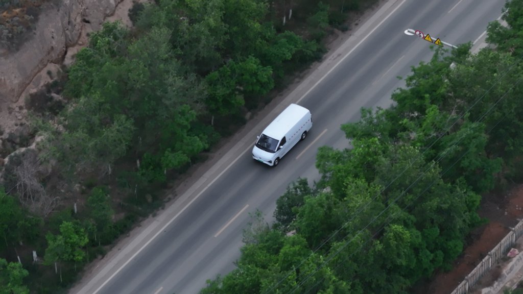 毕业季货运好帮手，不限行的电动物流车——东风睿立达助力司机轻松创收 - 第4张