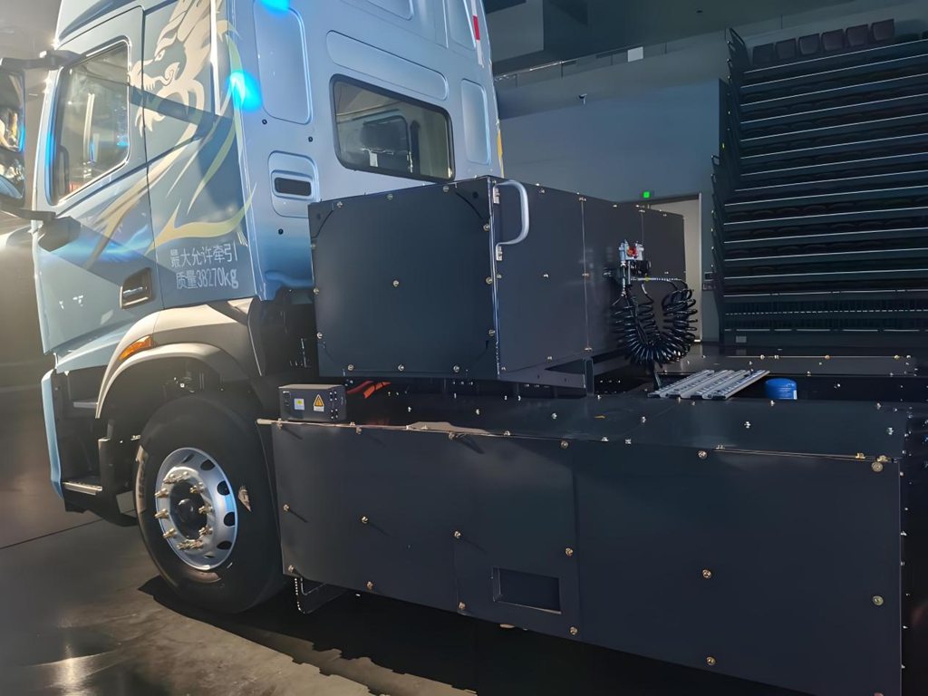 三电技术大突破!乘龙翼威5树立新能源重卡性能标杆 - 第4张 - 提加商用车网 三电技术大突破!乘龙翼威5树立新能源重卡性能标杆 - 第4张