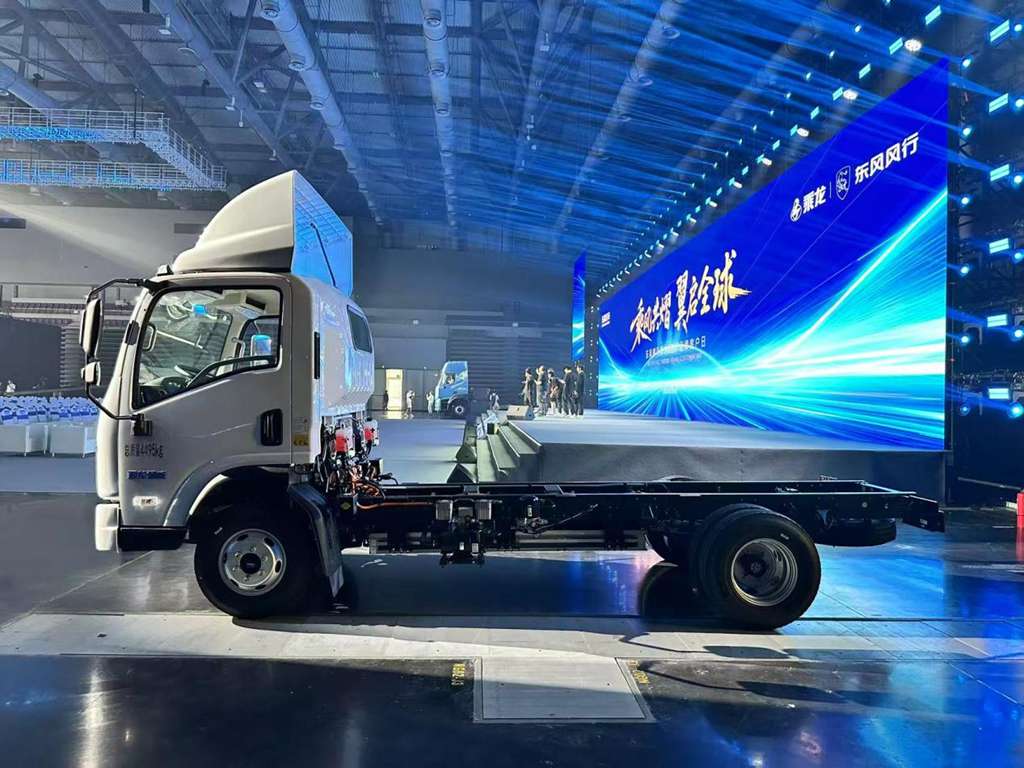 充电快、拉得多、跑得远!乘龙翼威2电动轻卡太能赚! - 第4张 - 提加商用车网 充电快、拉得多、跑得远!乘龙翼威2电动轻卡太能赚! - 第4张