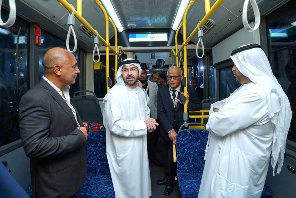 苏州金龙新V系客车迪拜上市：引领阿联酋公共出行新风尚 - 第5张