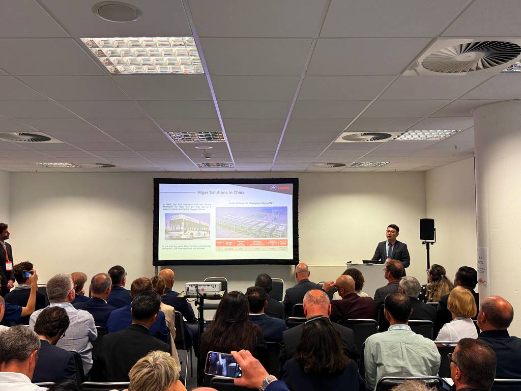 苏州金龙FENCER f1亮相UITP世界公共交通展:助力欧洲公共交通绿色发展 - 第5张 - 提加商用车网 苏州金龙FENCER f1亮相UITP世界公共交通展:助力欧洲公共交通绿色发展 - 第5张