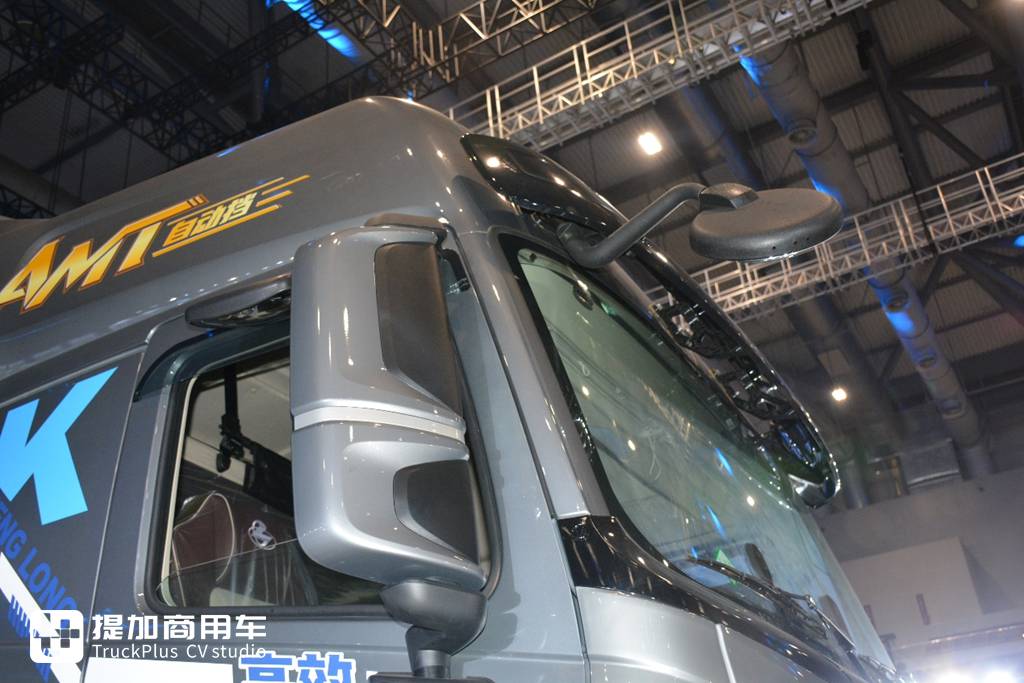 节气5%,高端燃气车新体验,乘龙HK 630马力LNG牵引车实拍 - 第5张 - 提加商用车网 节气5%,高端燃气车新体验,乘龙HK 630马力LNG牵引车实拍 - 第5张