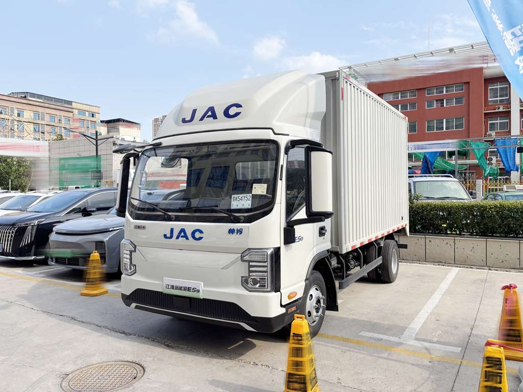 重构中原绿色运力规则!江淮新能源轻卡全场景解决方案登陆郑州 - 第5张 - 提加商用车网 重构中原绿色运力规则!江淮新能源轻卡全场景解决方案登陆郑州 - 第5张