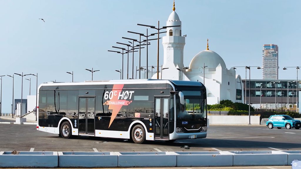 央视CGTN+人民日报高频关注：宇通深耕海外多元发展 - 第8张