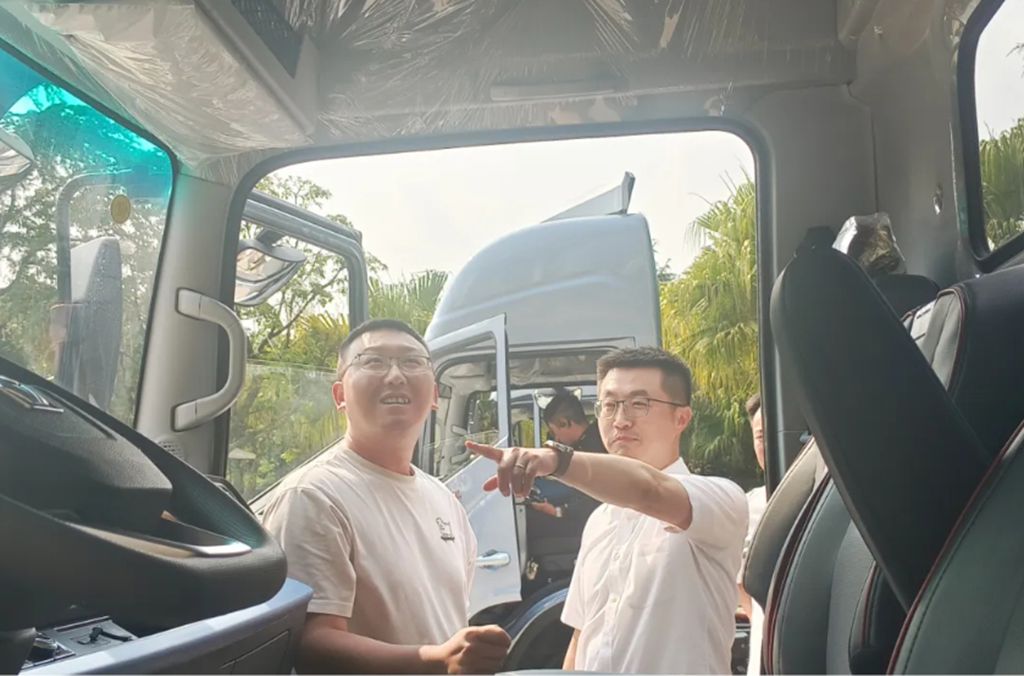 邂逅春城!徐工2.0汉界轻卡助力西南物流焕新升级 - 第2张 - 提加商用车网 邂逅春城!徐工2.0汉界轻卡助力西南物流焕新升级 - 第2张