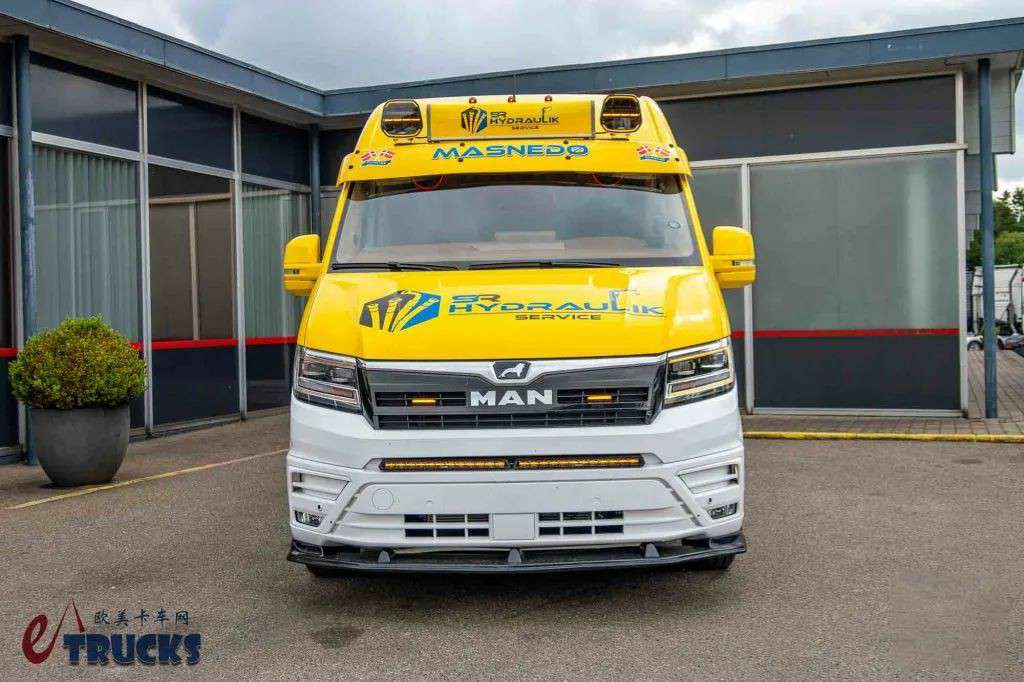 爆改曼恩TGE厢货的天花板!这么豪华的外观内饰您见过没? - 第2张 - 提加商用车网 爆改曼恩TGE厢货的天花板!这么豪华的外观内饰您见过没? - 第2张