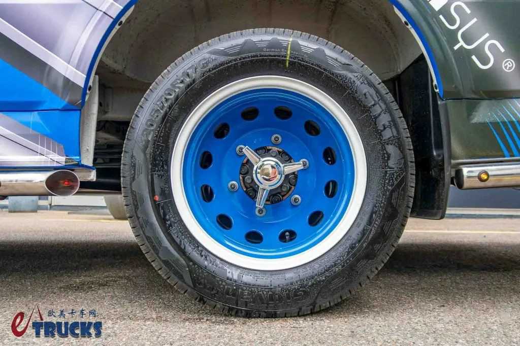 爆改曼恩TGE厢货的天花板!这么豪华的外观内饰您见过没? - 第13张 - 提加商用车网 爆改曼恩TGE厢货的天花板!这么豪华的外观内饰您见过没? - 第13张