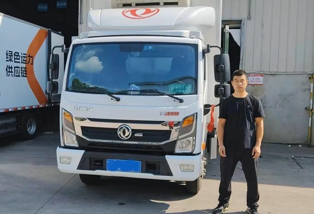 东风轻型车“冷链英雄 保鲜护航”系列四—李师傅的冷链奋斗史 - 第1张 - 提加商用车网 东风轻型车“冷链英雄 保鲜护航”系列四—李师傅的冷链奋斗史 - 第1张