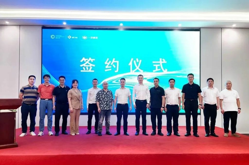 一汽解放新能源饲料车新品发布会圆满落幕! - 第4张 - 提加商用车网 一汽解放新能源饲料车新品发布会圆满落幕! - 第4张