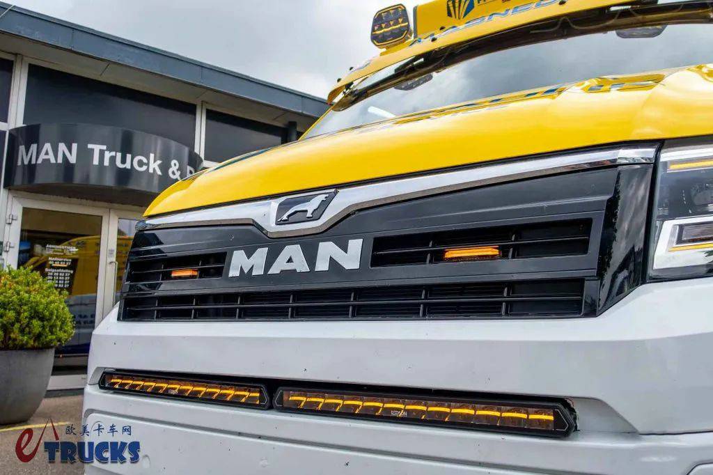 爆改曼恩TGE厢货的天花板!这么豪华的外观内饰您见过没? - 第4张 - 提加商用车网 爆改曼恩TGE厢货的天花板!这么豪华的外观内饰您见过没? - 第4张