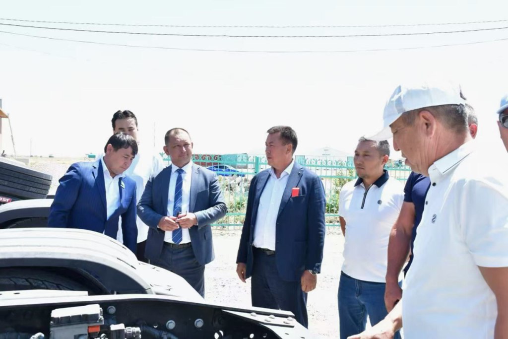 北汽福田齐姆肯特首家二级经销商盛大开业,中哈经济走廊再添强劲引擎 - 第4张 - 提加商用车网 北汽福田齐姆肯特首家二级经销商盛大开业,中哈经济走廊再添强劲引擎 - 第4张