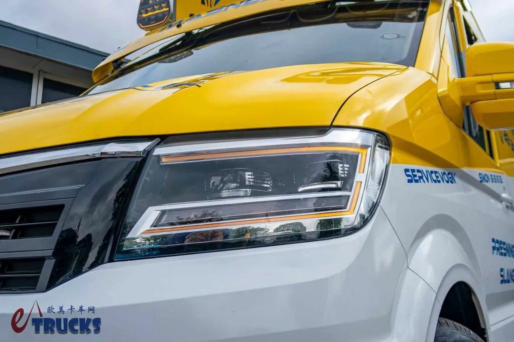 爆改曼恩TGE厢货的天花板!这么豪华的外观内饰您见过没? - 第5张 - 提加商用车网 爆改曼恩TGE厢货的天花板!这么豪华的外观内饰您见过没? - 第5张