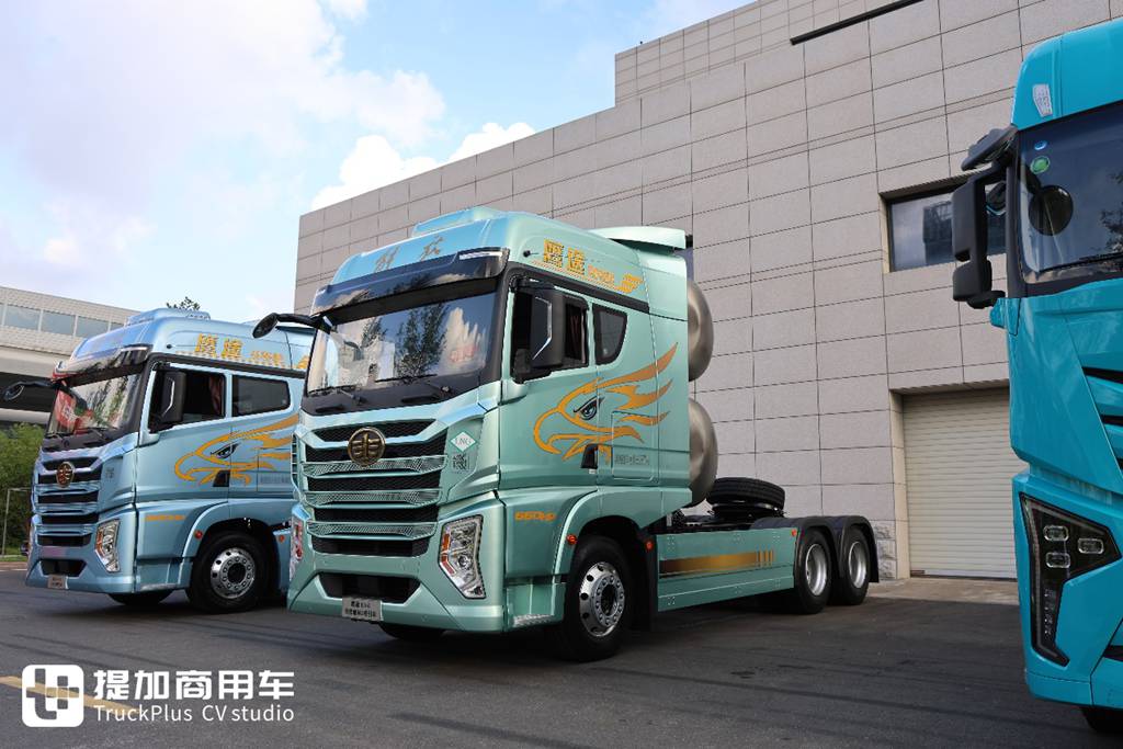 全新鹰阵产品发布,鹰途再添三兄弟,一汽解放青汽年中会现场展车实拍 - 第3张 - 提加商用车网 全新鹰阵产品发布,鹰途再添三兄弟,一汽解放青汽年中会现场展车实拍 - 第3张