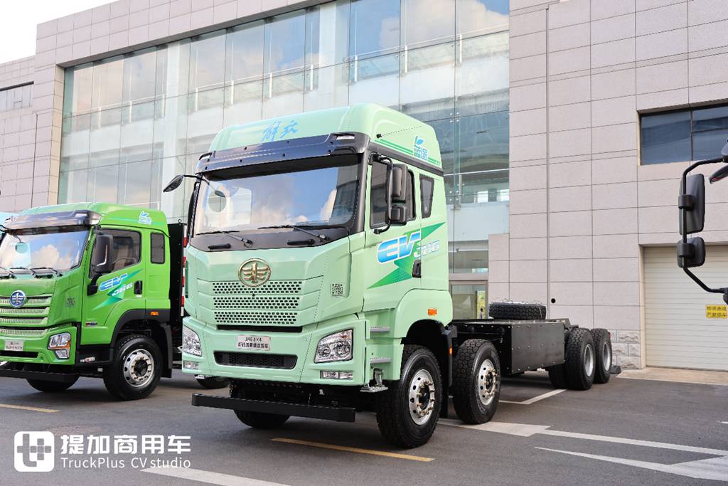 全新鹰阵产品发布,鹰途再添三兄弟,一汽解放青汽年中会现场展车实拍 - 第17张 - 提加商用车网 全新鹰阵产品发布,鹰途再添三兄弟,一汽解放青汽年中会现场展车实拍 - 第17张