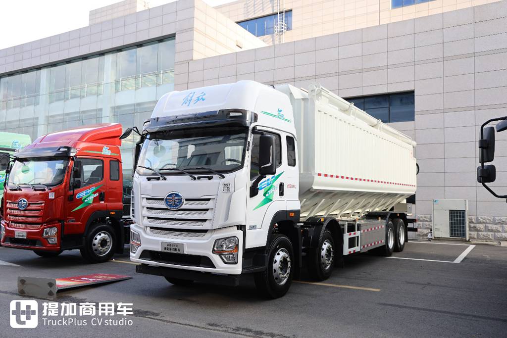全新鹰阵产品发布,鹰途再添三兄弟,一汽解放青汽年中会现场展车实拍 - 第21张 - 提加商用车网 全新鹰阵产品发布,鹰途再添三兄弟,一汽解放青汽年中会现场展车实拍 - 第21张