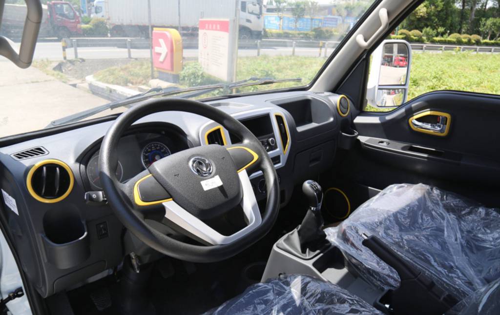 东风途逸T5摆摊创业好伙伴,一车多用超灵活 - 第1张 - 提加商用车网 东风途逸T5摆摊创业好伙伴,一车多用超灵活 - 第1张