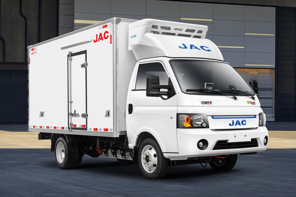 城配界“耐力王”!恺达EX6强电长续航,承载创富加速度 - 第2张 - 提加商用车网 城配界“耐力王”!恺达EX6强电长续航,承载创富加速度 - 第2张