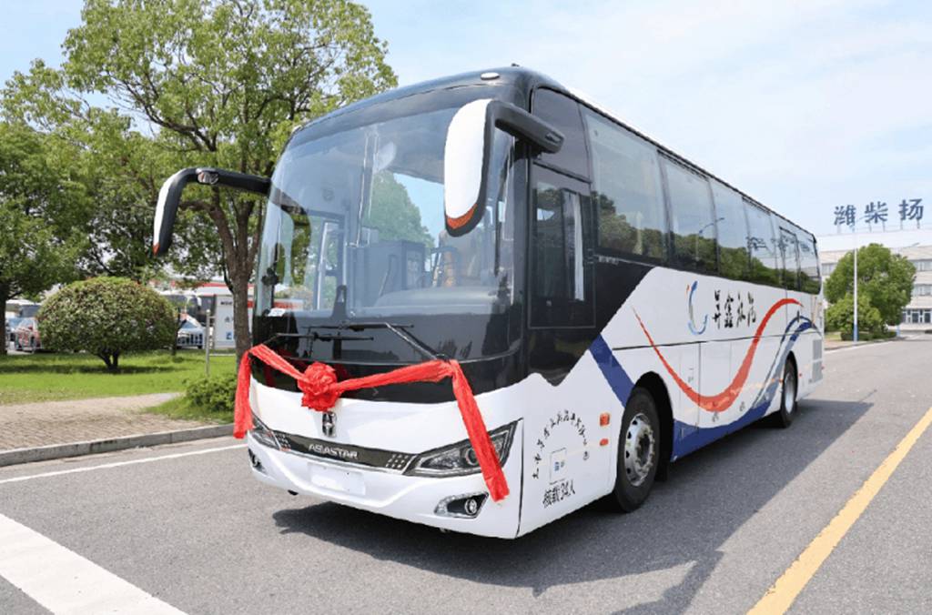 亚星X11又赴云南!昇鑫添置“大沙发”旅游车 - 第2张 - 提加商用车网 亚星X11又赴云南!昇鑫添置“大沙发”旅游车 - 第2张