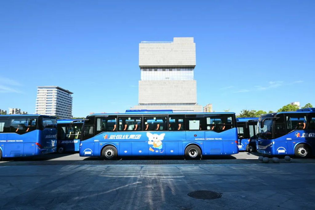 安凯新能源客车批量交付 共绘八桂绿色出行新篇章 - 第6张 - 提加商用车网 安凯新能源客车批量交付 共绘八桂绿色出行新篇章 - 第6张