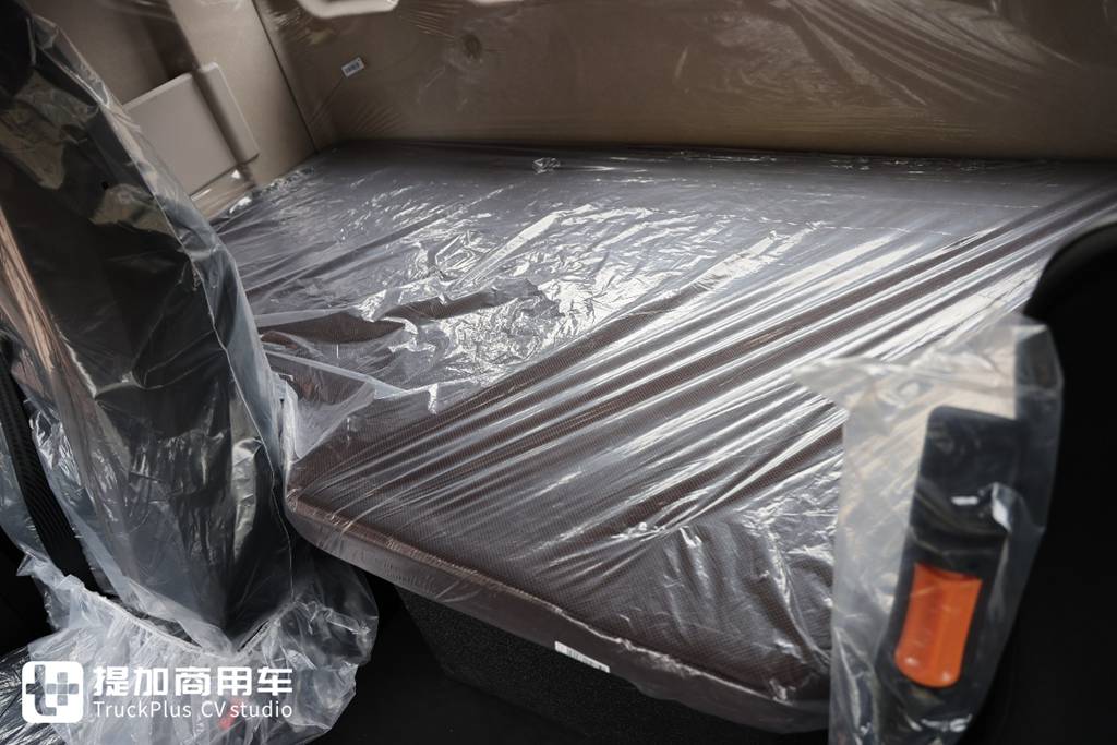 还有售价不到20万的汕德卡车型?配置也不错,重汽最新推出的汕德卡G7M港牵实拍 - 第14张 - 提加商用车网 还有售价不到20万的汕德卡车型?配置也不错,重汽最新推出的汕德卡G7M港牵实拍 - 第14张