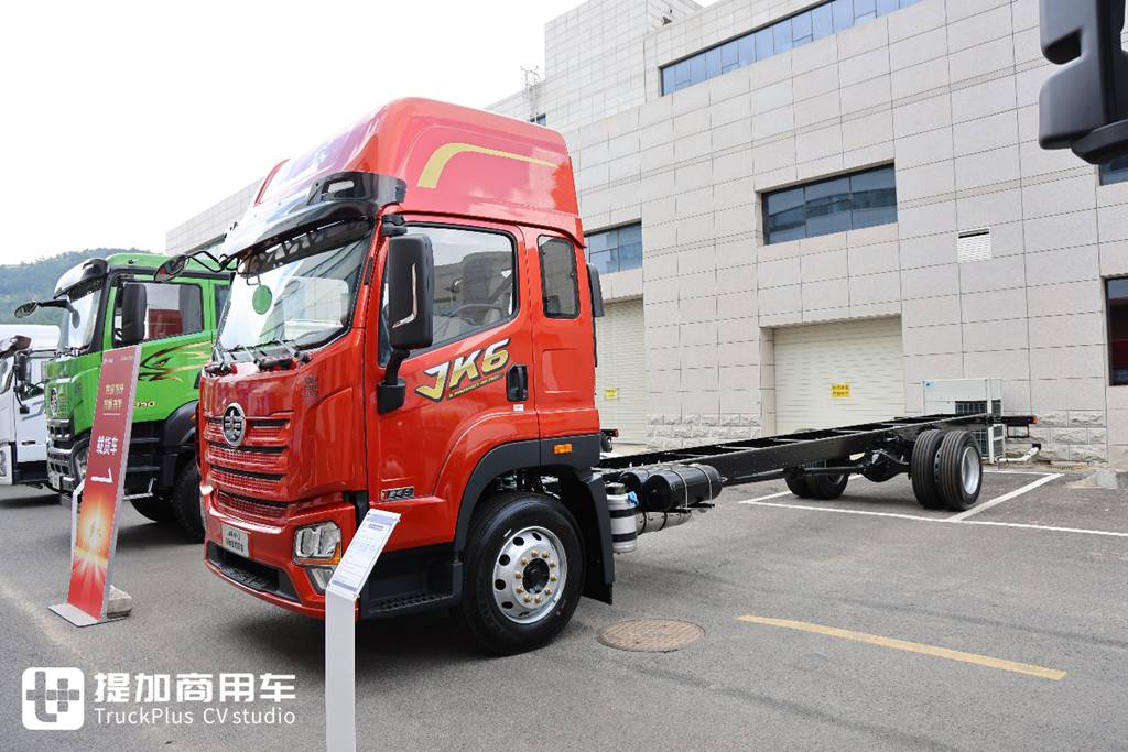 解放JK6迎来平地板车型,除了驾乘体验提升,还有哪些改进? - 第20张 - 提加商用车网 解放JK6迎来平地板车型,除了驾乘体验提升,还有哪些改进? - 第20张