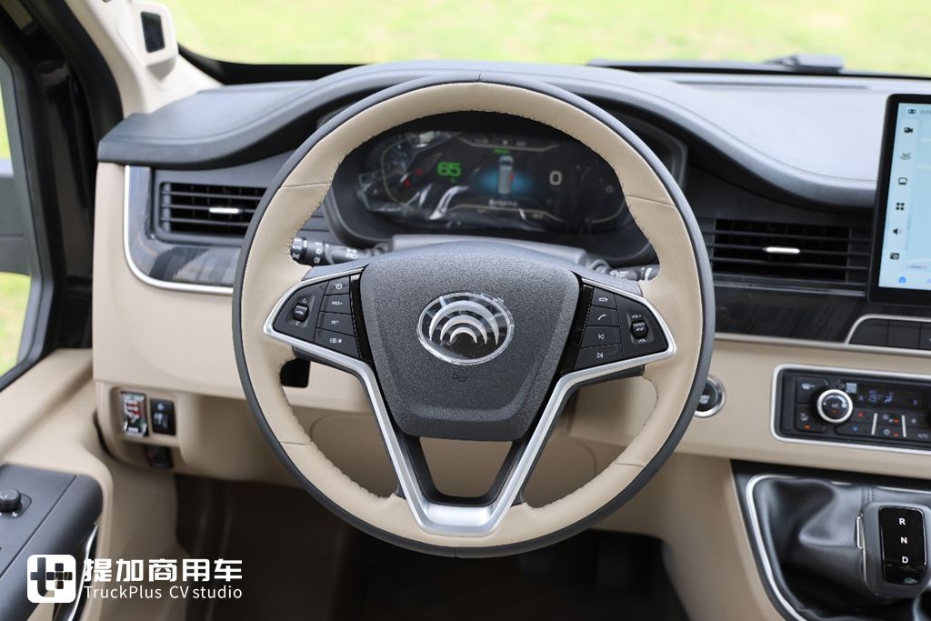 全方位体验和试驾宇通天骏V6E电动轻客,电动轻客这样的表现能大卖吗? - 第15张 - 提加商用车网 全方位体验和试驾宇通天骏V6E电动轻客,电动轻客这样的表现能大卖吗? - 第15张