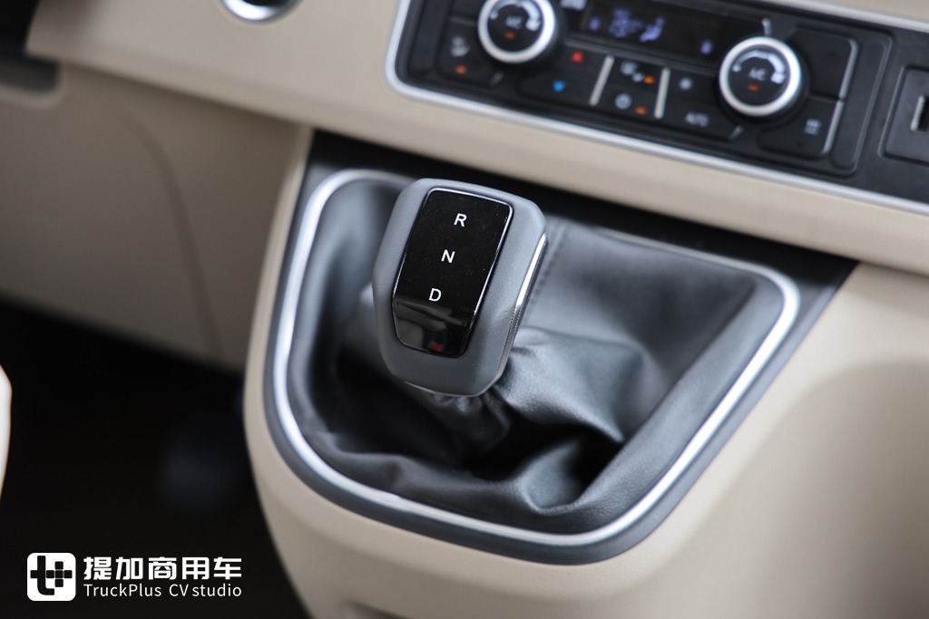 全方位体验和试驾宇通天骏V6E电动轻客,电动轻客这样的表现能大卖吗? - 第16张 - 提加商用车网 全方位体验和试驾宇通天骏V6E电动轻客,电动轻客这样的表现能大卖吗? - 第16张