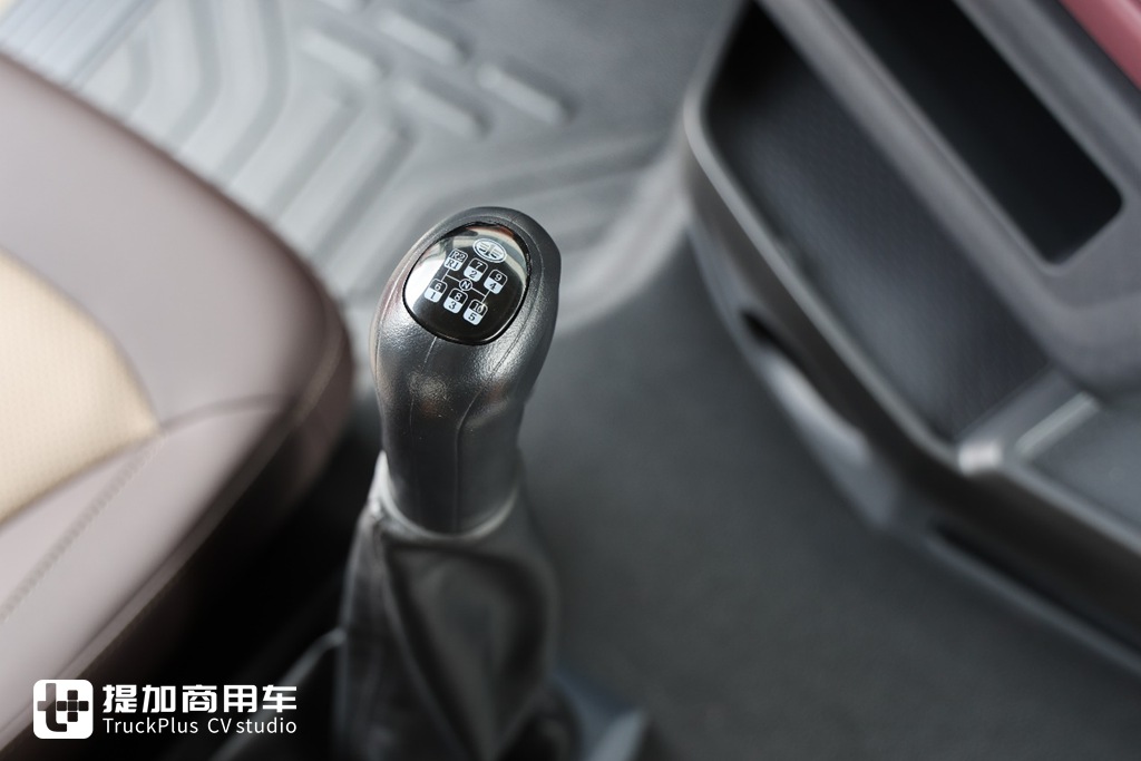 名为鹰驰,解放渣土车家族再添新成员,实拍带你看看配置如何 - 第19张 - 提加商用车网 名为鹰驰,解放渣土车家族再添新成员,实拍带你看看配置如何 - 第19张