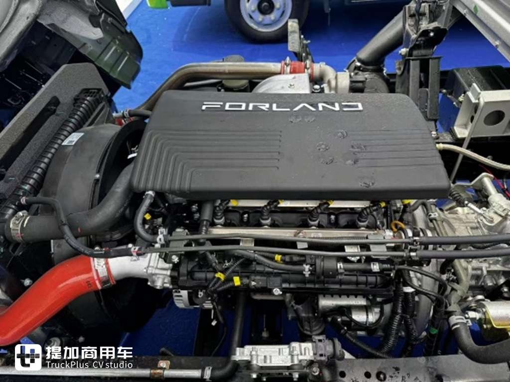 每公里节约5毛钱!综合续航高达1100km,实拍领航大G-F28T大马力LNG轻卡 - 第2张 - 提加商用车网 每公里节约5毛钱!综合续航高达1100km,实拍领航大G-F28T大马力LNG轻卡 - 第2张