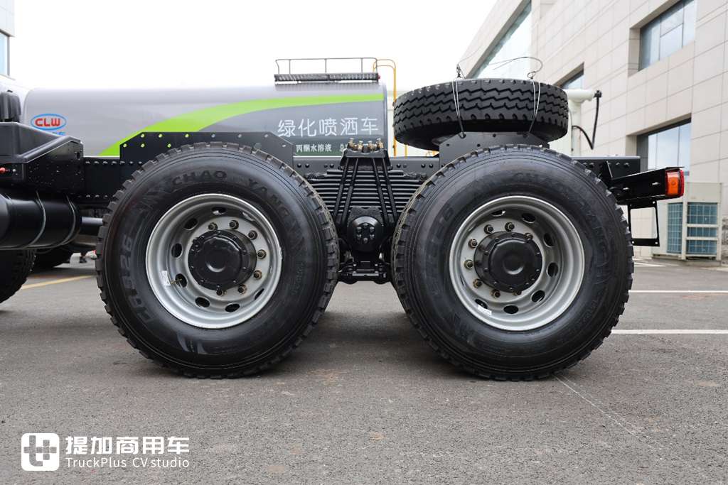 名为鹰驰,解放渣土车家族再添新成员,实拍带你看看配置如何 - 第20张 - 提加商用车网 名为鹰驰,解放渣土车家族再添新成员,实拍带你看看配置如何 - 第20张
