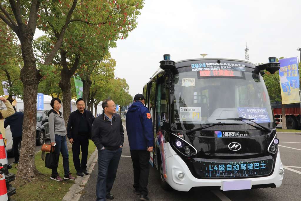 智能驾驶再提速!批量苏州金龙L4级自动驾驶巴士交付杭州临平区 - 第5张 - 提加商用车网 智能驾驶再提速!批量苏州金龙L4级自动驾驶巴士交付杭州临平区 - 第5张