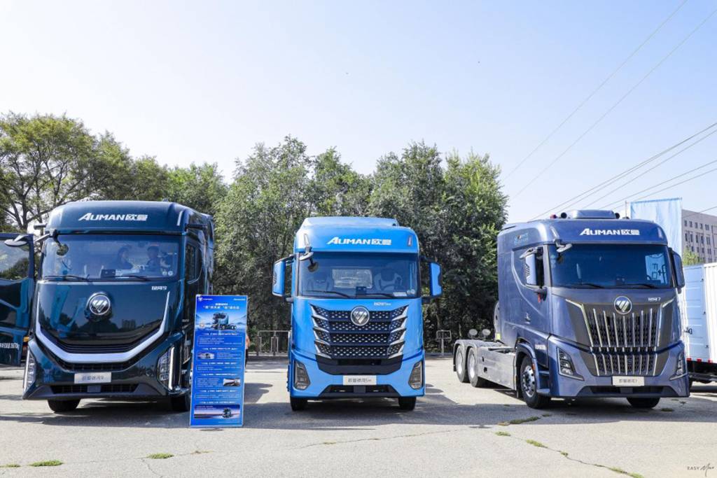 征服“能源运输长廊”！福田欧曼银河混动重卡“包头—榆林”段尽显场景适配力 - 第1张