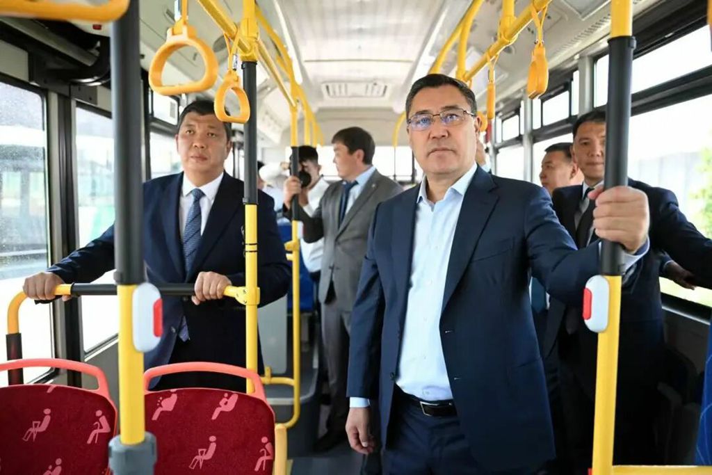 总统亲临见证!安凯客车闪耀吉尔吉斯斯坦首都比什凯克 - 第3张 - 提加商用车网 总统亲临见证!安凯客车闪耀吉尔吉斯斯坦首都比什凯克 - 第3张