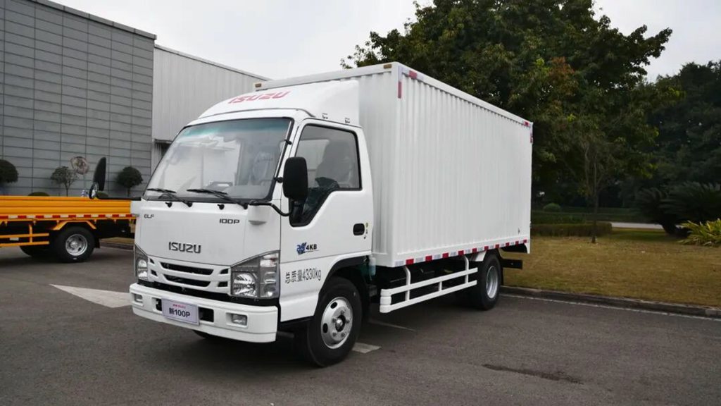 从“神车”到“新标杆”!庆铃五十铃新100P续写“常青树”传奇 - 第3张 - 提加商用车网 从“神车”到“新标杆”!庆铃五十铃新100P续写“常青树”传奇 - 第3张