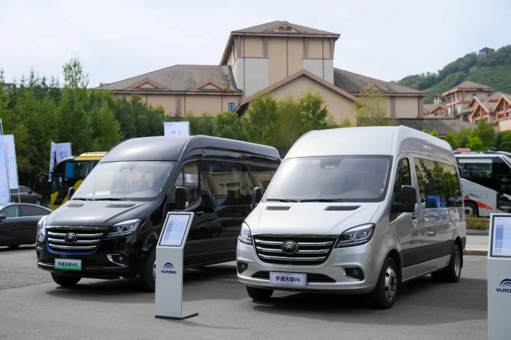 高品质驱动,全矩阵赋能!宇通为2025旅游出行大会增辉添彩 - 第5张 - 提加商用车网 高品质驱动,全矩阵赋能!宇通为2025旅游出行大会增辉添彩 - 第5张