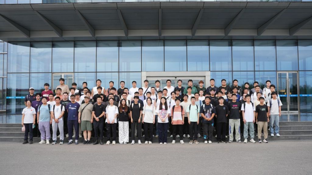 中北大学学子走进成功汽车:探智造魅力,育产业新才 - 第1张 - 提加商用车网 中北大学学子走进成功汽车:探智造魅力,育产业新才 - 第1张