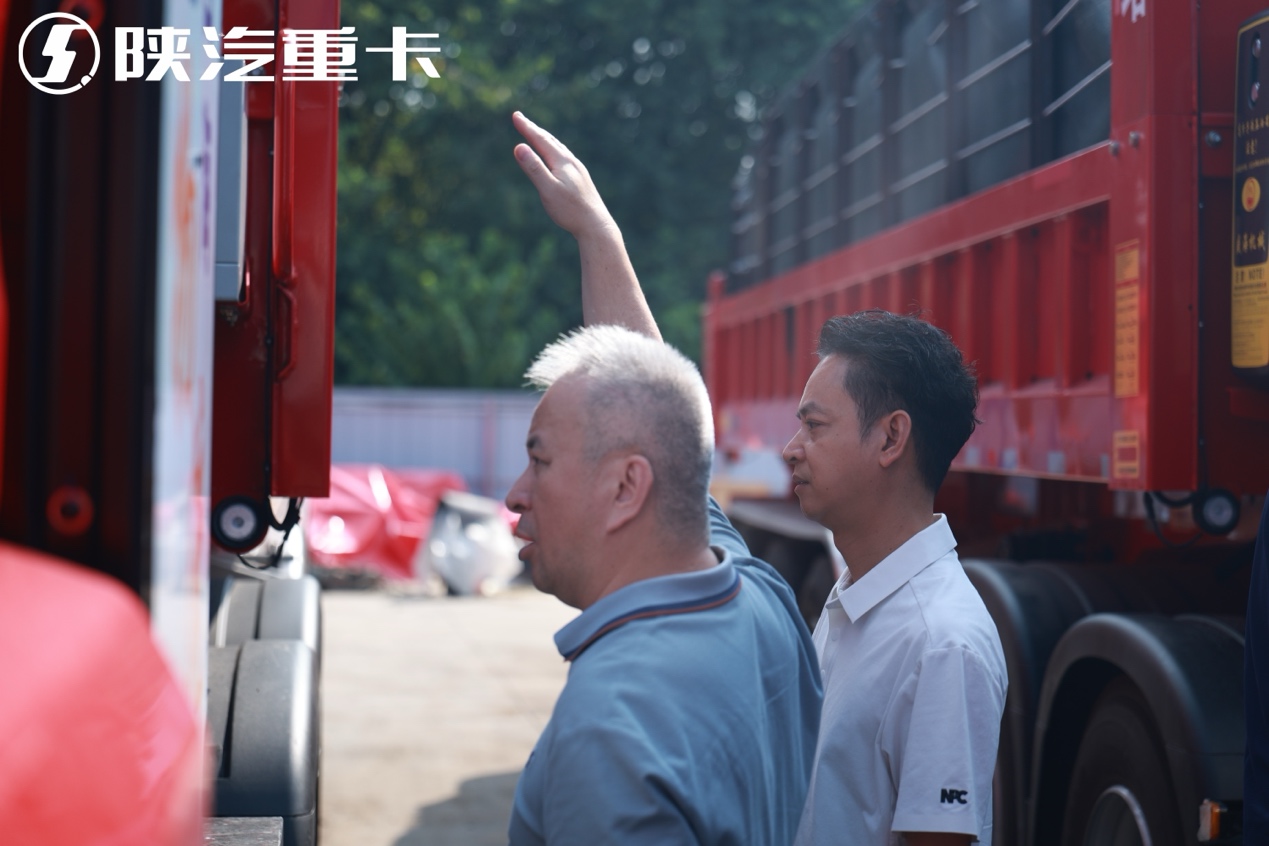 潍柴、陕汽和中集三巨头联手打造,国产电动重卡再进化,全球首款纯电车挂一体化列车实拍 - 第10张 - 提加商用车网 潍柴、陕汽和中集三巨头联手打造,国产电动重卡再进化,全球首款纯电车挂一体化列车实拍 - 第10张