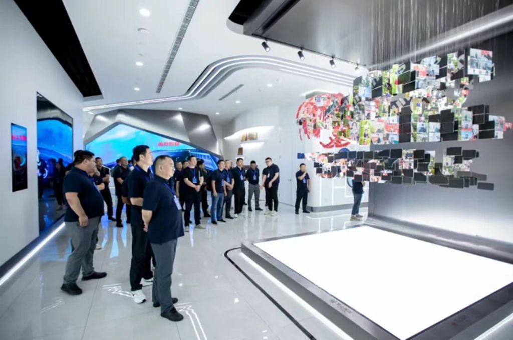 燃情八月,东风康明斯 “百城联动 百场巡礼” 终端行动持续升温 - 第9张 - 提加商用车网 燃情八月,东风康明斯 “百城联动 百场巡礼” 终端行动持续升温 - 第9张