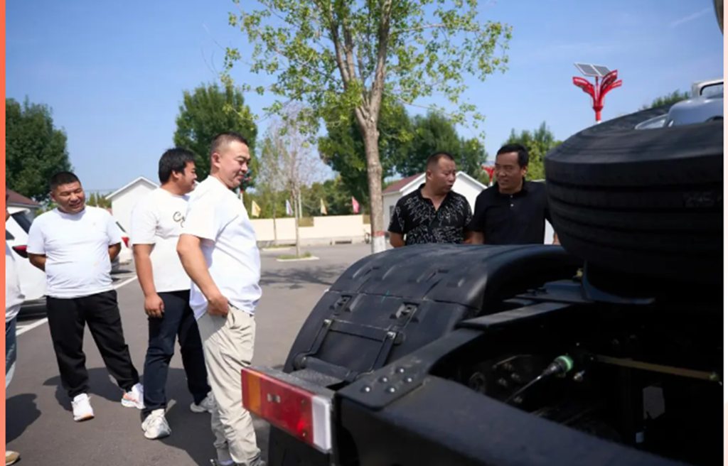 东风康明斯“明星动力”亮相昆明、邯郸品鉴会 - 第3张 - 提加商用车网 东风康明斯“明星动力”亮相昆明、邯郸品鉴会 - 第3张